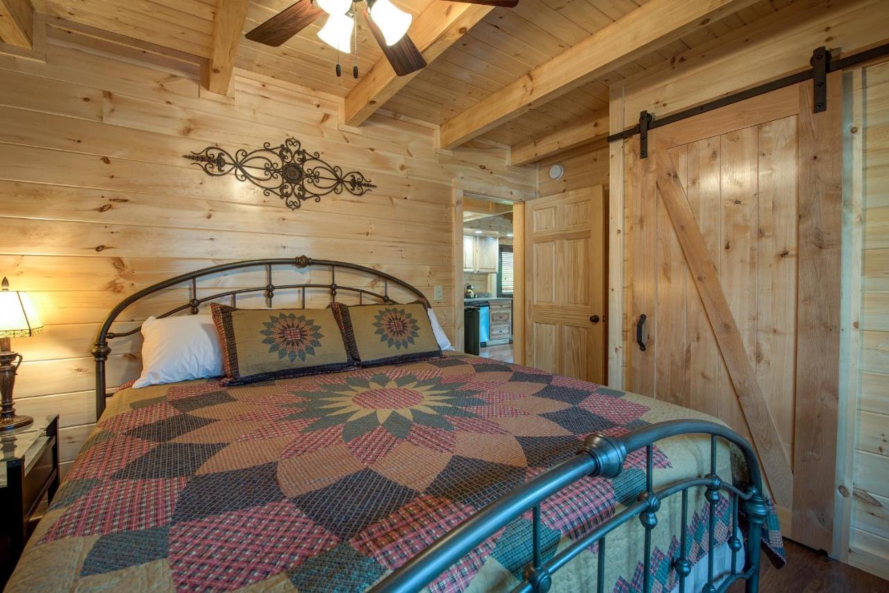 Villa Woodland Escape à Pigeon Forge Extérieur photo