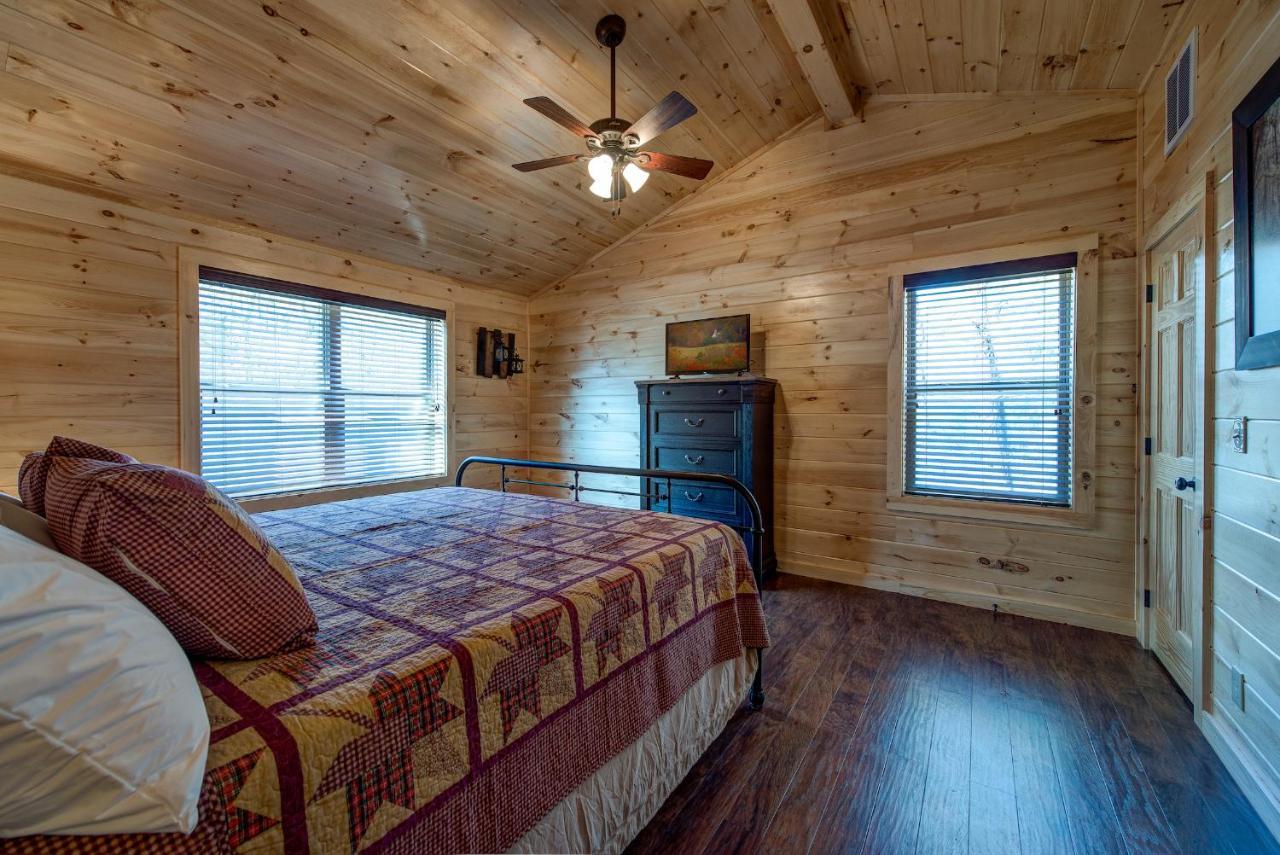 Villa Woodland Escape à Pigeon Forge Extérieur photo