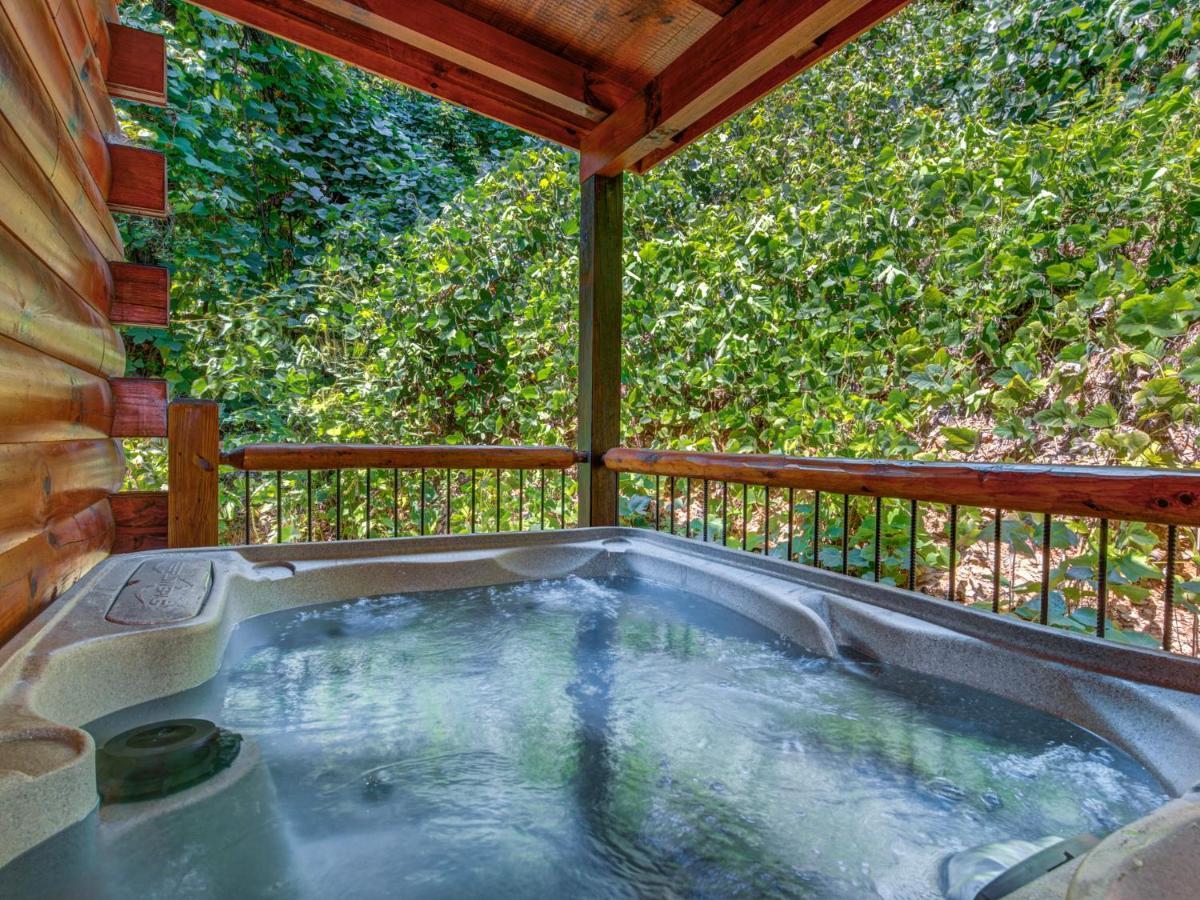 Villa Woodland Escape à Pigeon Forge Extérieur photo