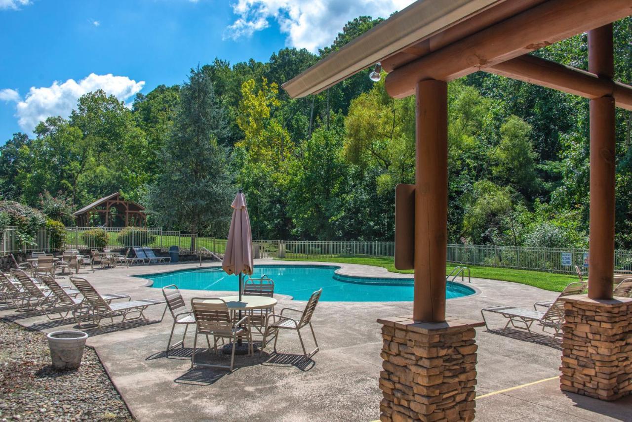 Villa Woodland Escape à Pigeon Forge Extérieur photo